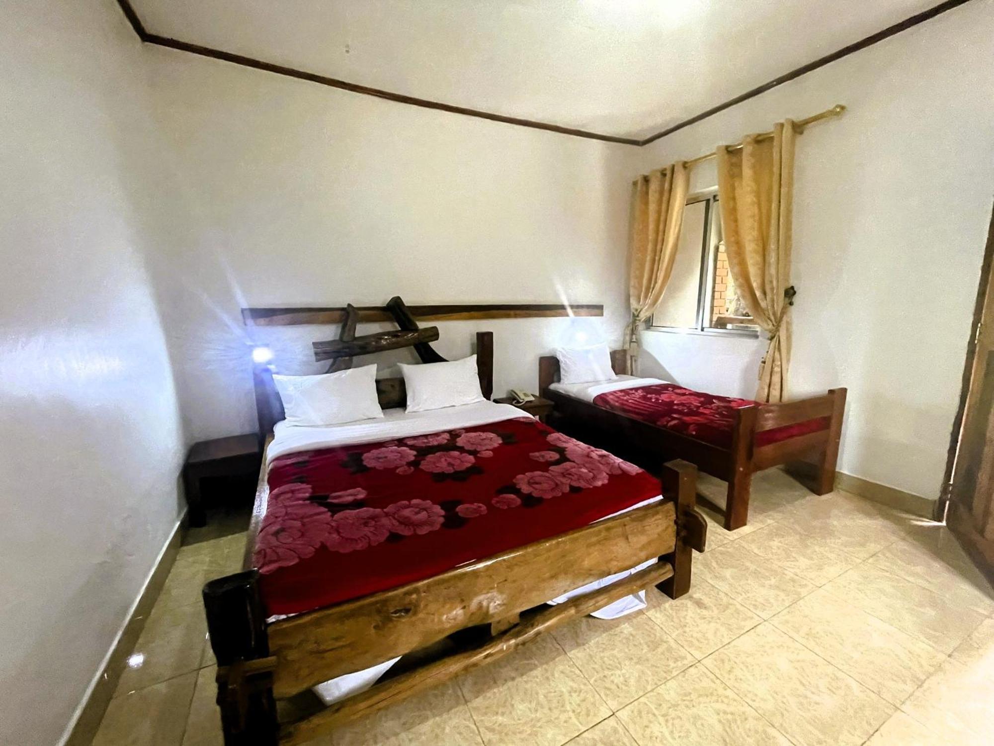 Home Feeling Neneu Lodge Moshi Dış mekan fotoğraf