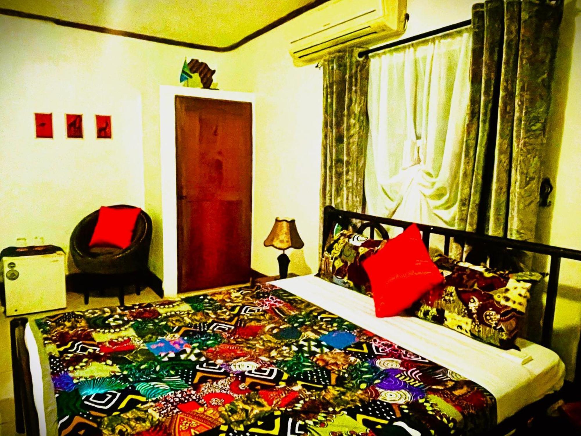 Home Feeling Neneu Lodge Moshi Dış mekan fotoğraf
